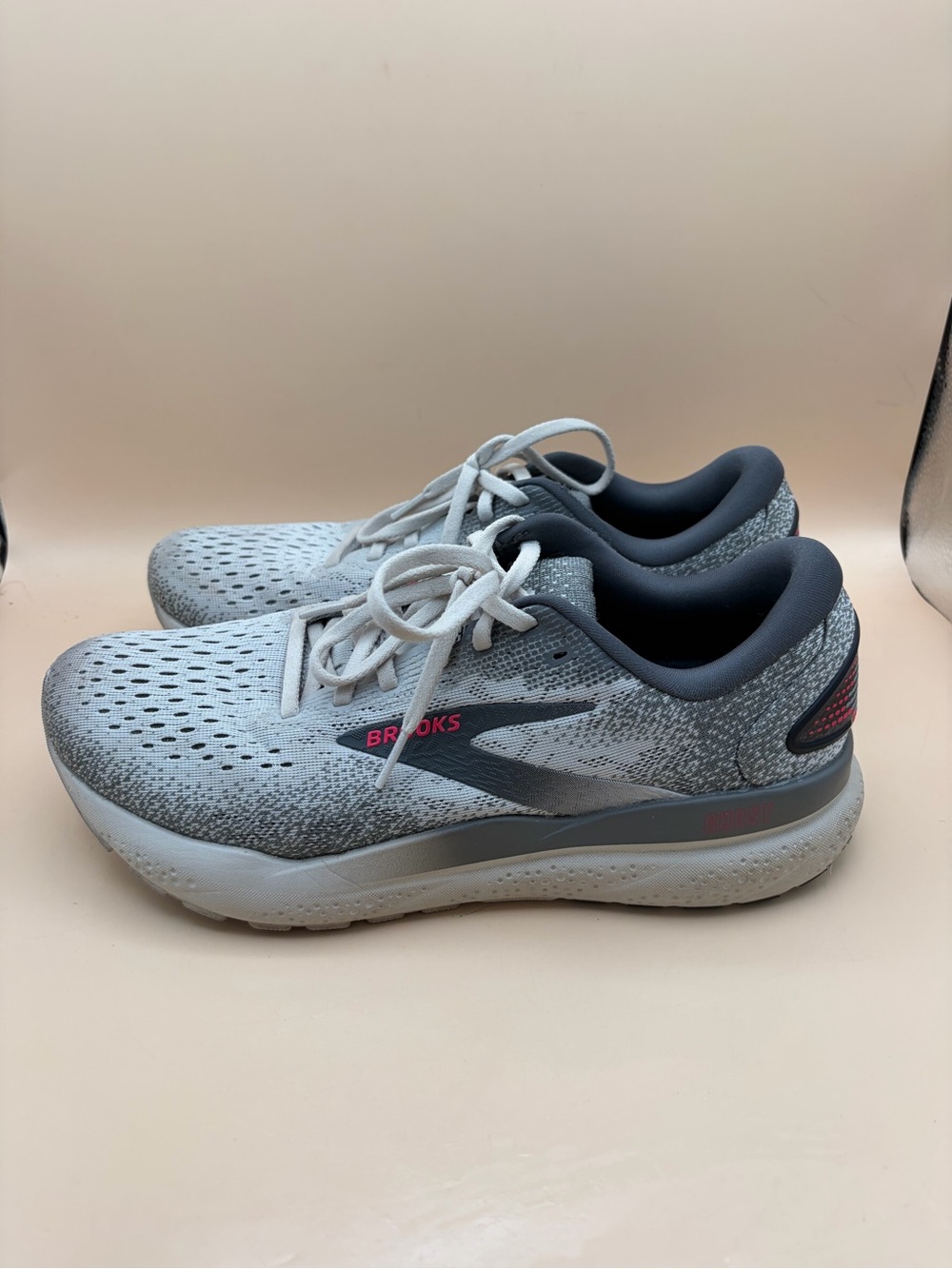 Brooks Ghost 16, Women’s Size 10 Gray Running Shoes - Picture 3 of 9